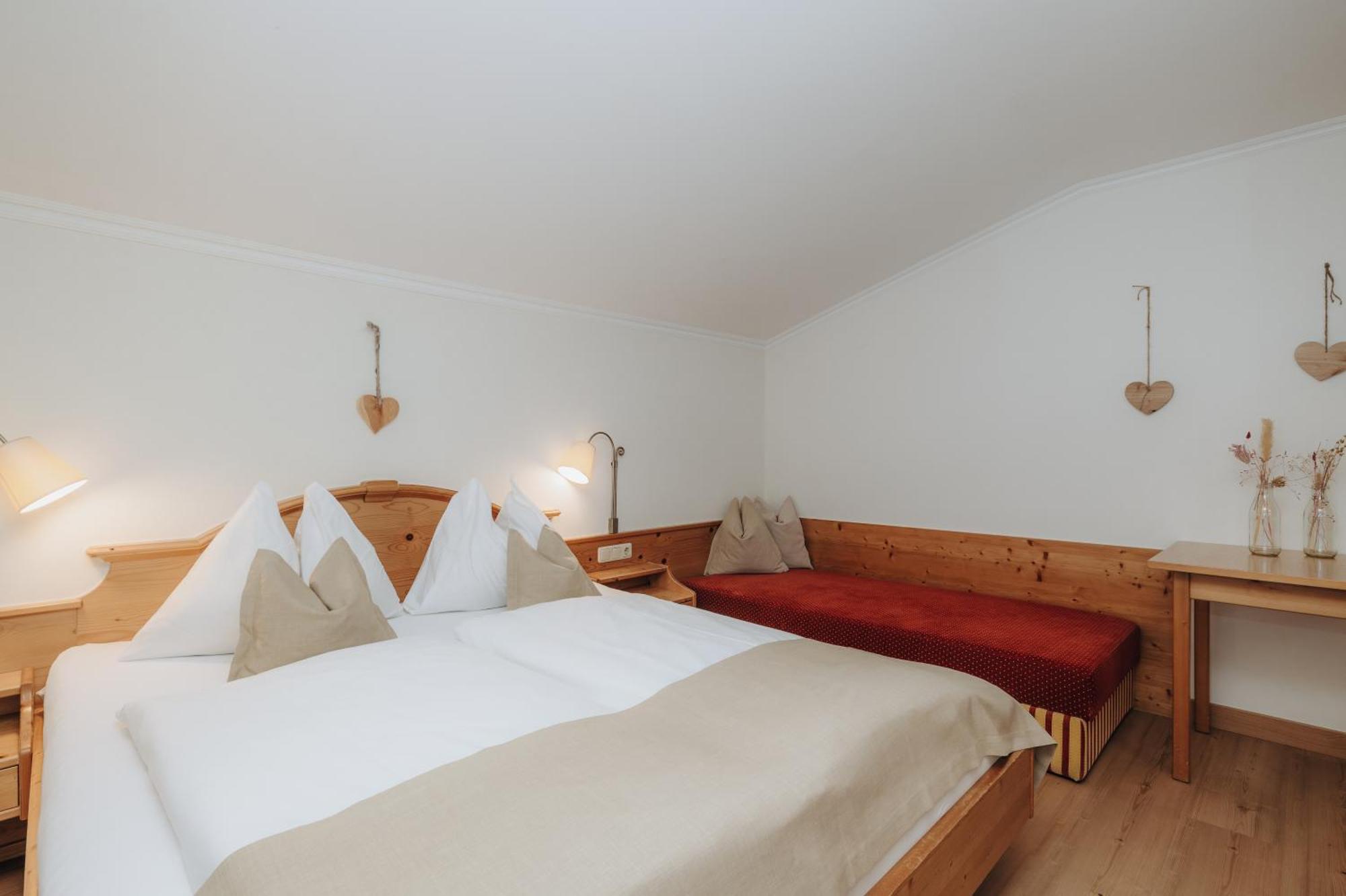 Hotel Krone غروسارل المظهر الخارجي الصورة